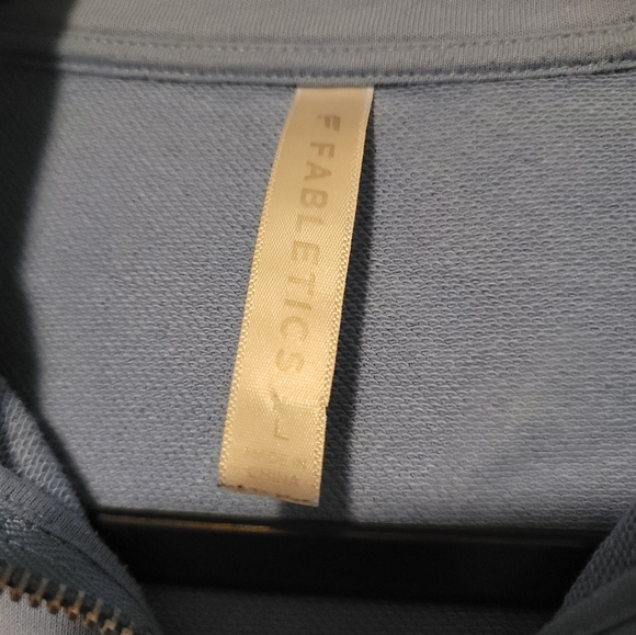 FABLETICS THE GO-TO-HALF ZIP SWEATSHIRT SIZE M/8 - Picture 3 of 3